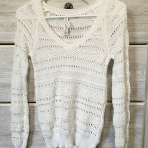 Aeropostale white stretchy sweater